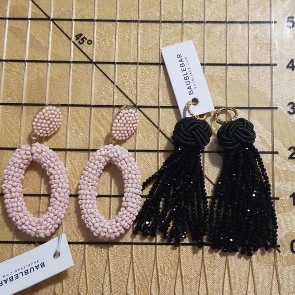 2 pair of baublebar earrings - Picture 4 of 5